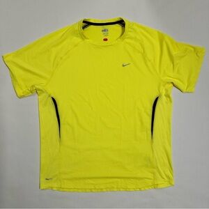 Nike FIT Dry Yellow Athletic Mens Tee Size XL